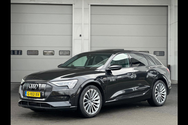 Audi e-tron E-tron 55 quattro advanced 95 kWh S-LINE, panoramadak,21 inch, 2 e eigenaar, nl auto met nationale auto pas