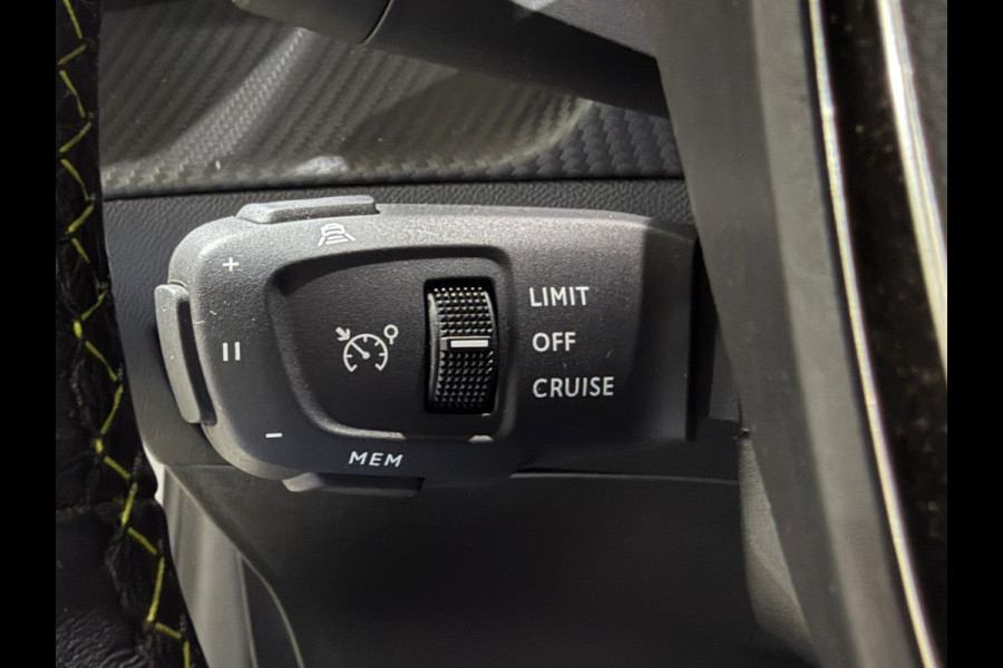 Peugeot 208 1.2 PureTech 100 GT-Line | Carplay | Led | Keyless | Camera