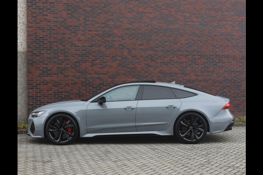 Audi RS7 4.0 TFSI Quattro | Dynamic Plus - Matrix - Rood Design pakket