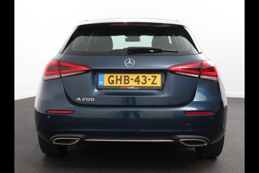 Mercedes-Benz A-Klasse 200 163pk DCT Progressive | DEMO ! | Navigatie Parkeersensoren Camera Cruise Control Stoelverwarming Ledverlichting Climate Control