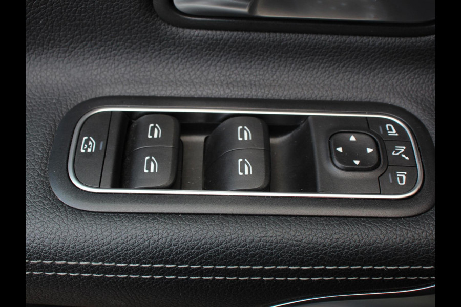 Mercedes-Benz A-Klasse 200 163pk DCT Progressive | DEMO ! | Navigatie Parkeersensoren Camera Cruise Control Stoelverwarming Ledverlichting Climate Control