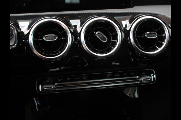 Mercedes-Benz A-Klasse 200 163pk DCT Progressive | DEMO ! | Navigatie Parkeersensoren Camera Cruise Control Stoelverwarming Ledverlichting Climate Control