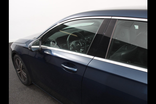 Mercedes-Benz A-Klasse 200 163pk DCT Progressive | DEMO ! | Navigatie Parkeersensoren Camera Cruise Control Stoelverwarming Ledverlichting Climate Control