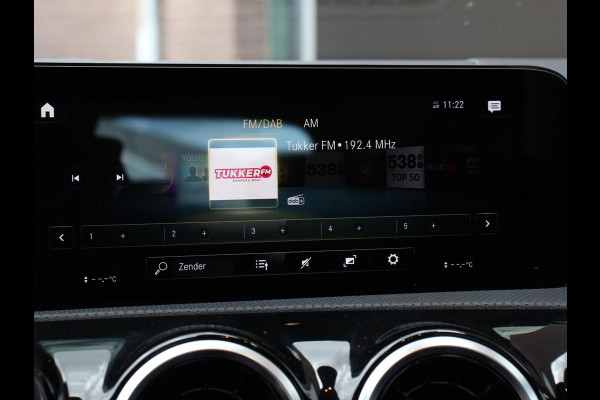 Mercedes-Benz A-Klasse 200 163pk DCT Progressive | DEMO ! | Navigatie Parkeersensoren Camera Cruise Control Stoelverwarming Ledverlichting Climate Control