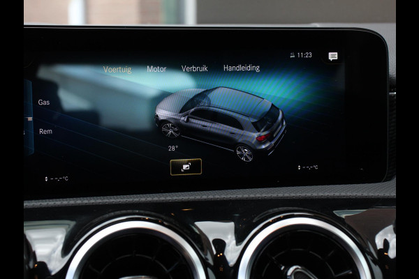 Mercedes-Benz A-Klasse 200 163pk DCT Progressive | DEMO ! | Navigatie Parkeersensoren Camera Cruise Control Stoelverwarming Ledverlichting Climate Control