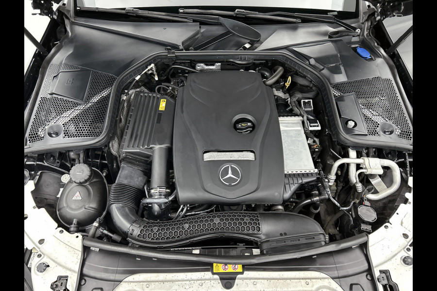 Mercedes-Benz C-Klasse Estate 250 AMG Edition(Goed onderH, Panorama Dak, Carplay, Trekhaak, Navi, PDC V+A,Etc)
