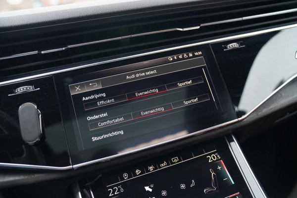 Audi Q8 55 TFSI quattro Pro Line Plus | Stoelverkoeling | Stuurverwarming | Luchtvering | Panorama | Adaptieve Cruise |