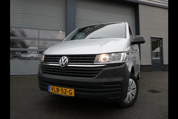 Volkswagen Transporter 2.0tdi L2, 110pk, Airco, Apple Carplay, Camera, PDC, Trekhaak.