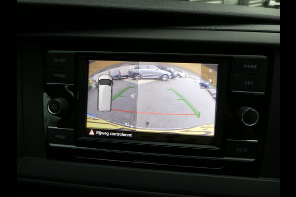 Volkswagen Transporter 2.0tdi L2, 110pk, Airco, Apple Carplay, Camera, PDC, Trekhaak.