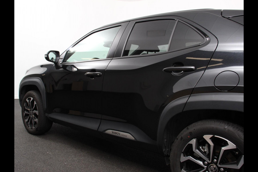 Toyota Yaris Cross 1.5 Hybrid 115 pk Automaat Style Comfort | Navigatie | Apple carplay/Android Auto | Camera | Dab | Full Led | Parkeer sensoren | Climate Control | Lichtmetalen velgen
