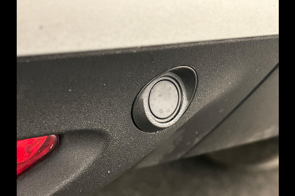 Opel Mokka-e Ultimate 50-kWh 11kw bl. Trekhaak Carplay Camera Adaptieve Cruise Control Stuur/Stoel Verwarming