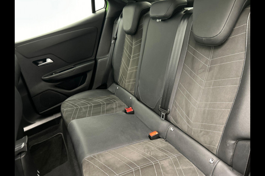 Opel Mokka-e Ultimate 50-kWh 11kw bl. Trekhaak Carplay Camera Adaptieve Cruise Control Stuur/Stoel Verwarming