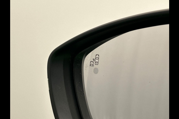 Opel Mokka-e Ultimate 50-kWh 11kw bl. Trekhaak Carplay Camera Adaptieve Cruise Control Stuur/Stoel Verwarming