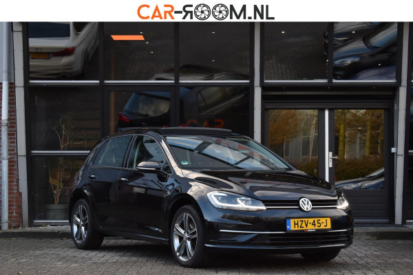 Volkswagen Golf 1.6 TDI Highline Business R Pano ACC Lane Elekstoel