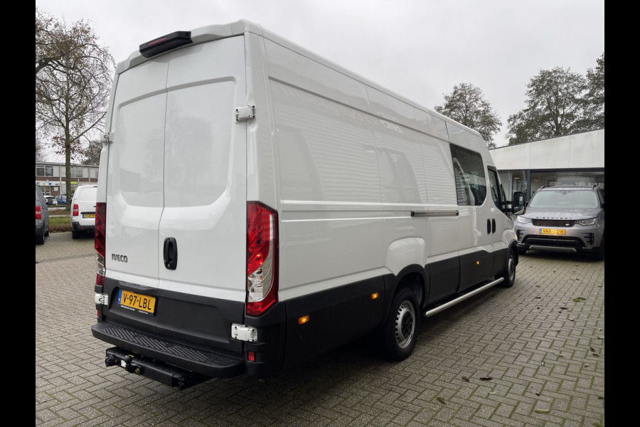 Iveco Daily 35S14V 2.3 410 L4H2 automaat / dubbel cabine 7 persoons / vaste prijs rijklaar € 29.950 ex btw / lease €/ cruise en climate control / trekhaak 3500 kg / euro 6 / bpm vrij