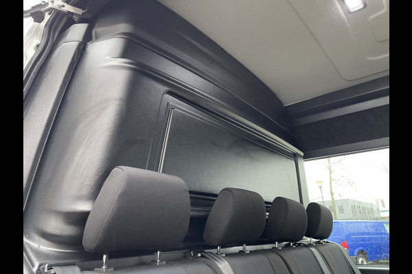 Iveco Daily 35S14V 2.3 410 L4H2 automaat / dubbel cabine 7 persoons / vaste prijs rijklaar € 29.950 ex btw / lease €/ cruise en climate control / trekhaak 3500 kg / euro 6 / bpm vrij