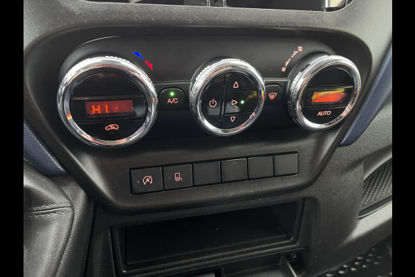 Iveco Daily 35S14V 2.3 410 L4H2 automaat / dubbel cabine 7 persoons / vaste prijs rijklaar € 29.950 ex btw / lease €/ cruise en climate control / trekhaak 3500 kg / euro 6 / bpm vrij