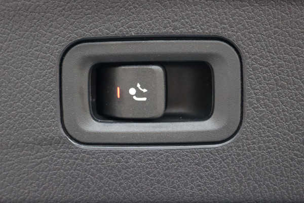 Mercedes-Benz GLE Coupé 350 d 4MATIC AMG Line | Luchtvering | Burmester | Panoramadak | Trekhaak | Surround Camera | Dodehoekassistent | Multibeam LED | Bekerhouder verwarmd |