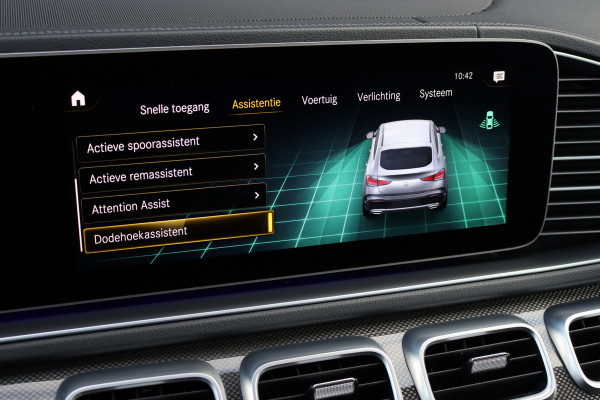 Mercedes-Benz GLE Coupé 350 d 4MATIC AMG Line | Luchtvering | Burmester | Panoramadak | Trekhaak | Surround Camera | Dodehoekassistent | Multibeam LED | Bekerhouder verwarmd |