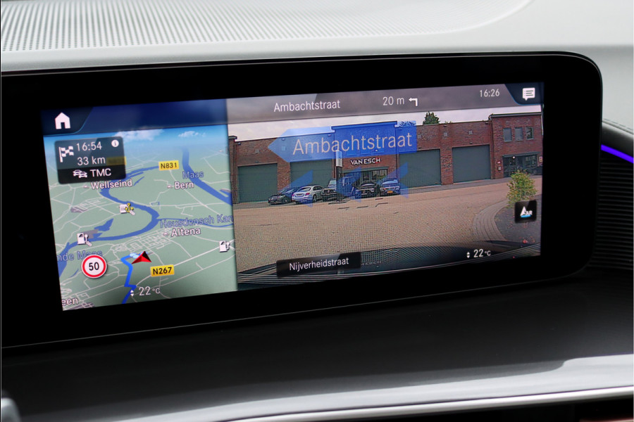 Mercedes-Benz EQC 400 4MATIC AMG Line 80 kWh | ex BTW € 36.500,- | Schuifdak | Distronic+ | Memory | Verwarmd Stuurwiel | Surround Camera | Leder | Keyless Go | Augmented Reality | Voorklimatisering |