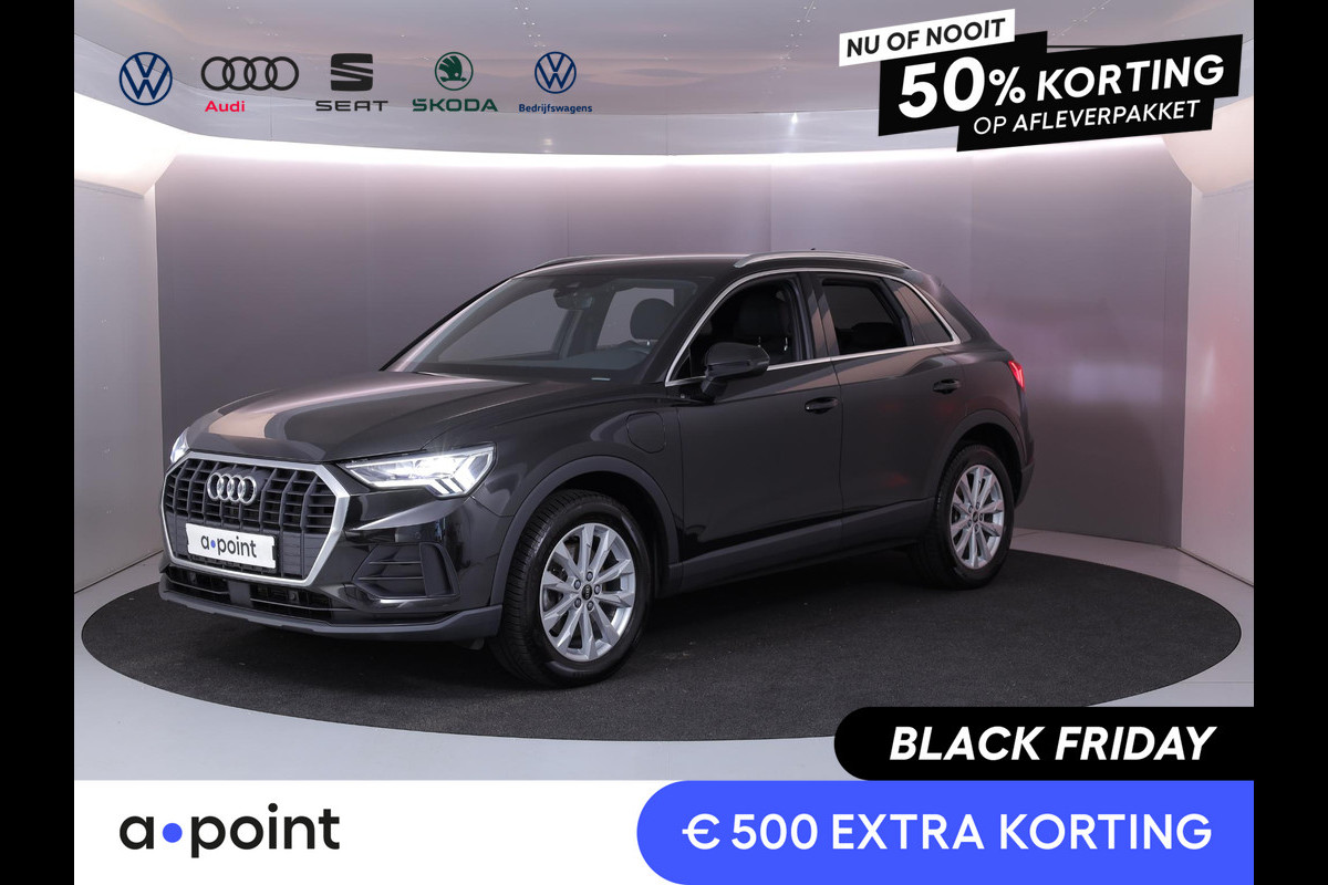 Audi Q3 45 TFSI e Business Edition 245 pk S-tronic | Navigatie | Parkeersensoren | Achteruitrijcamera | Adaptieve cruise control | Stoelverwarming | S-Line interieur |