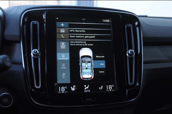 Volvo XC40 T4 211PK Automaat Plus Dark / Elektrische stoelen met geheugen / stuur - en stoelverwarming / Cruise control / Harman kardon audio / elektrische achterklep / Parkeersensoren met camers