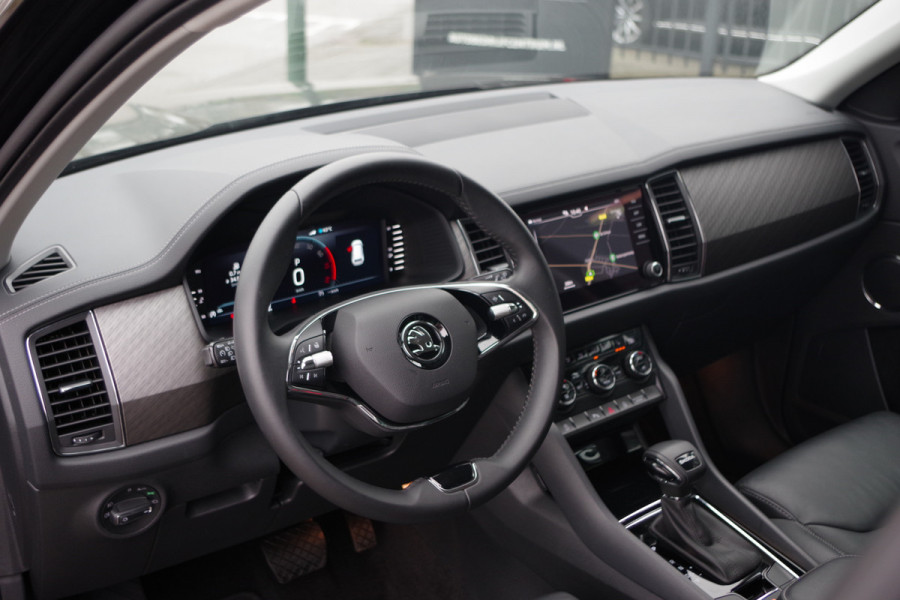Škoda Kodiaq 1.5 TSI 150 PK Automaat Business Edition Plus, Leder, Canton Sound, Camera, 4 x Stoelverwarming
