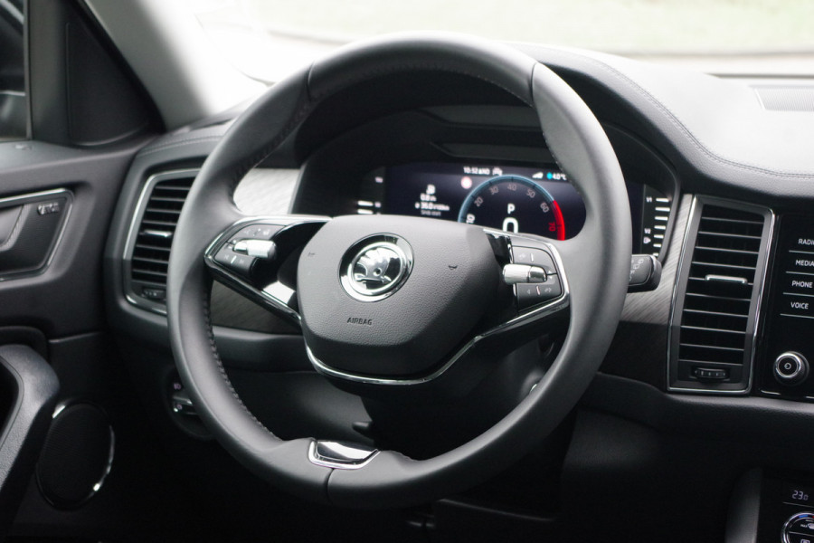 Škoda Kodiaq 1.5 TSI 150 PK Automaat Business Edition Plus, Leder, Canton Sound, Camera, 4 x Stoelverwarming