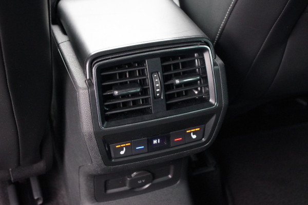 Škoda Kodiaq 1.5 TSI 150 PK Automaat Business Edition Plus, Leder, Canton Sound, Camera, 4 x Stoelverwarming