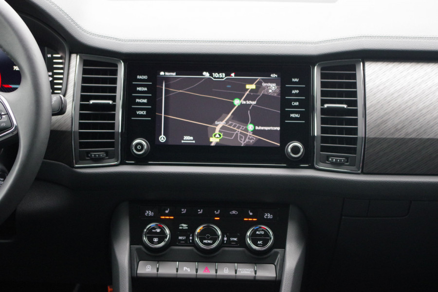 Škoda Kodiaq 1.5 TSI 150 PK Automaat Business Edition Plus, Leder, Canton Sound, Camera, 4 x Stoelverwarming