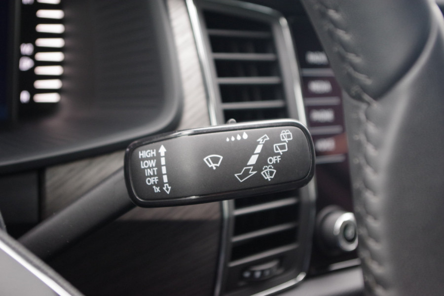 Škoda Kodiaq 1.5 TSI 150 PK Automaat Business Edition Plus, Leder, Canton Sound, Camera, 4 x Stoelverwarming