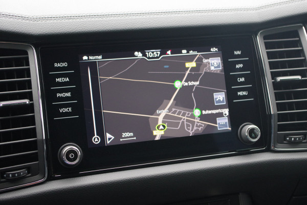 Škoda Kodiaq 1.5 TSI 150 PK Automaat Business Edition Plus, Leder, Canton Sound, Camera, 4 x Stoelverwarming