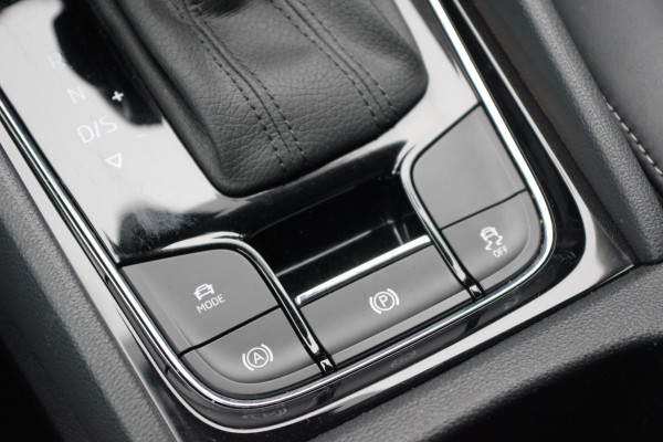 Škoda Kodiaq 1.5 TSI 150 PK Automaat Business Edition Plus, Leder, Canton Sound, Camera, 4 x Stoelverwarming