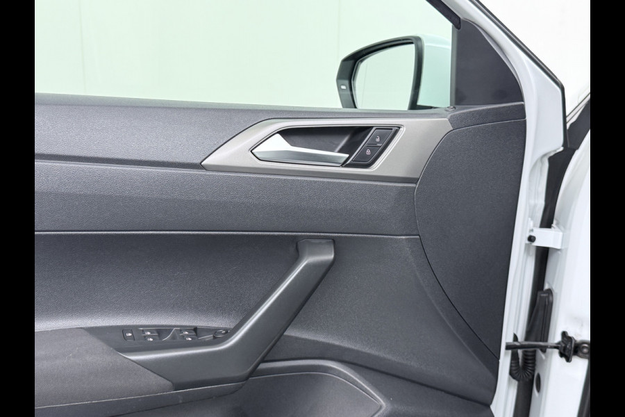Volkswagen Polo 1.0TGI CNG Aardgas Navi Climatronic Apple Carplay Android Auto Cruise Control Comfortline Executive-pakket DAB+ Bluetooth App-Connect Led 1e Eigenaar Origineel Nederlandse Auto Compressed Natural Gas