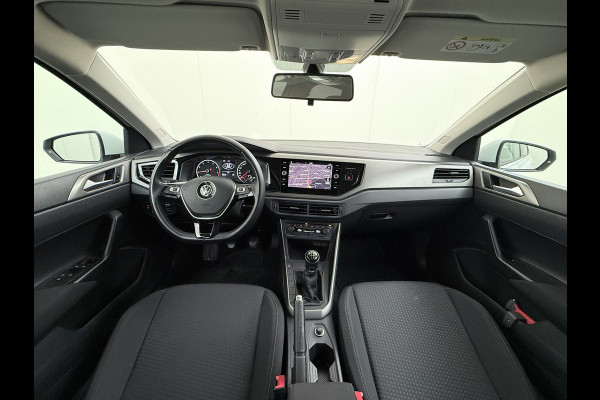 Volkswagen Polo 1.0TGI CNG Aardgas Navi Climatronic Apple Carplay Android Auto Cruise Control Comfortline Executive-pakket DAB+ Bluetooth App-Connect Led 1e Eigenaar Origineel Nederlandse Auto Compressed Natural Gas