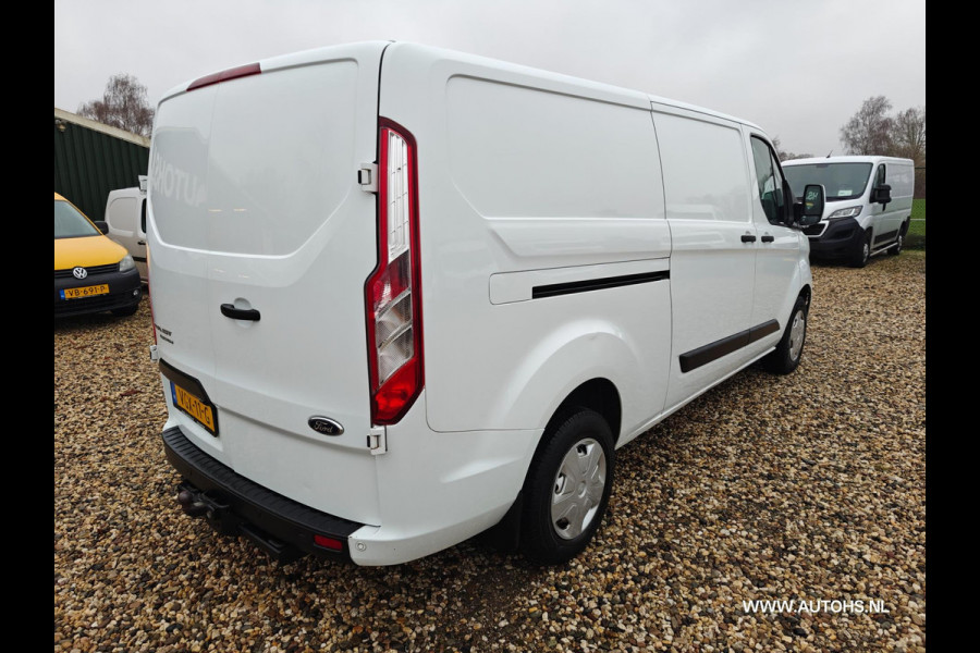 Ford Transit Custom 300 2.0 TDCI L2H1 Euro 6 , Camera , navi , apk okt 2026 , Distributie vervangen , nette bus.