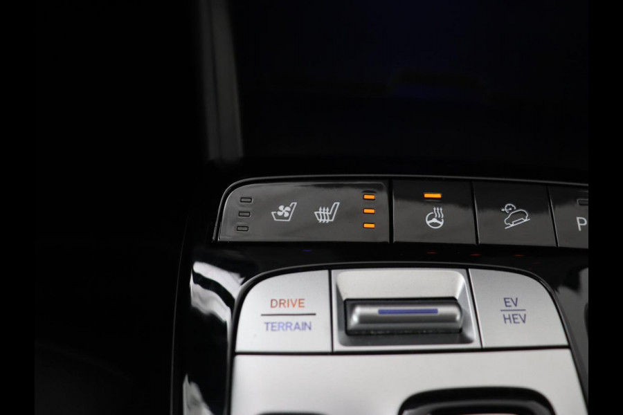 Hyundai Tucson 1.6 T-GDI PHEV Premium Sky 4WD | Panoramadak | Stoelventilatie | Leder | 360 Camera | Adaptive cruise | Carplay | Achterbankverwarming | Navigatie | Keyless | Full LED | Memory | Plug In