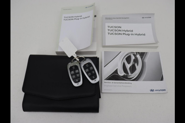 Hyundai Tucson 1.6 T-GDI PHEV Premium Sky 4WD | Panoramadak | Stoelventilatie | Leder | 360 Camera | Adaptive cruise | Carplay | Achterbankverwarming | Navigatie | Keyless | Full LED | Memory | Plug In