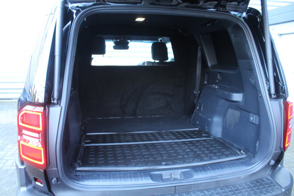 Toyota Land Cruiser 2.8 D-4D 206pk Blind Van Navigator AUTOMAAT DIRECT BESCHIKBAAR Clima Cruise Navi 360 Camera Leder LMV Trekhaak 3500kg