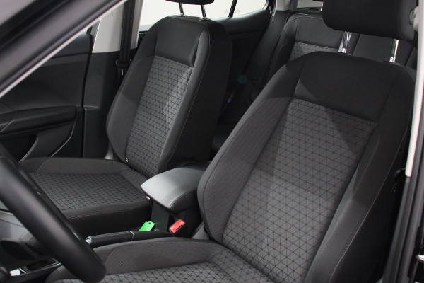 Volkswagen T-Cross 1.0 TSI 110pk DSG Life | Navigatie | Apple Carplay/Android Auto | Adaptive Cruise Control | Camera | Parkeersensoren | Stoelverwarming | Climatronic | Lane Assist