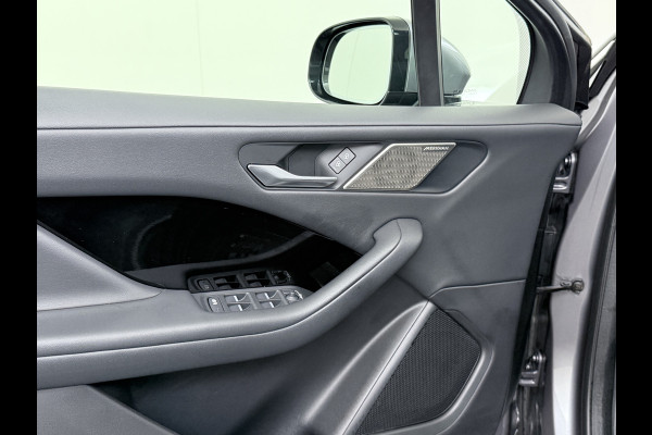 Jaguar I-PACE EV400 AWD 90kWh Leder 360°Camera Business Edition S Meridian®-Audio Stoel+Stuurverwarming Navi Ecc Apple Carplay Android Auto Cr Voorruitverwarming DAB+ Led Verkeersbord detectie Rijstrooksensor Wifi SOH 89% Origineel Nederlandse Auto Nieuwprijs  €72.475,-