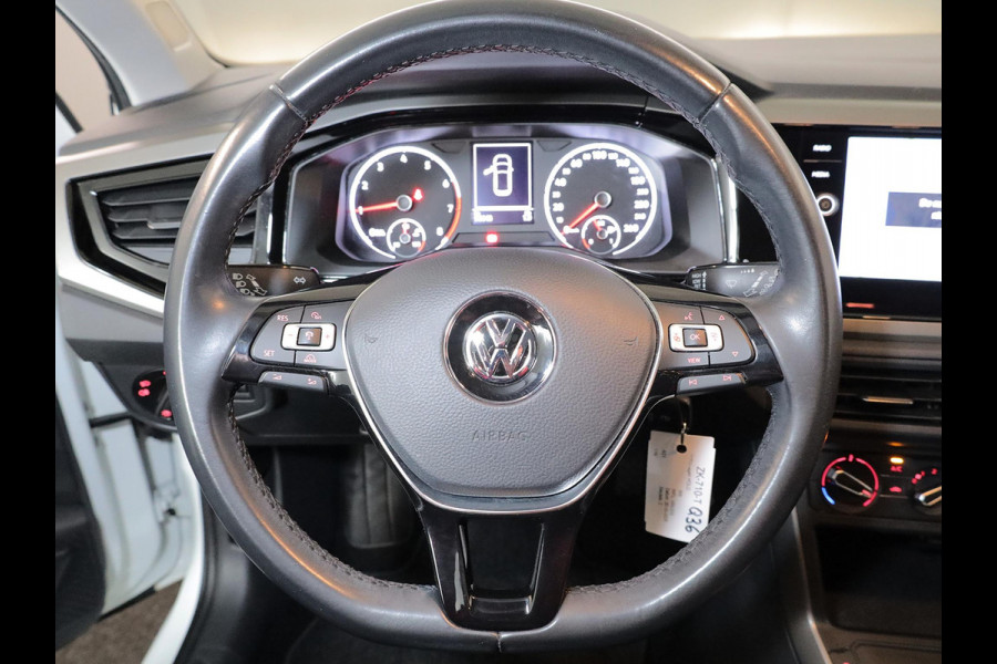 Volkswagen Polo 1.0 TSI Comfortline 95 pk | Navigatie | Parkeersensoren | Adaptieve cruise control | Apple Carplay/Android Auto |