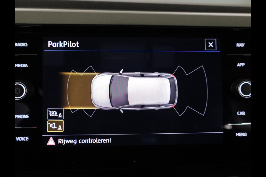 Volkswagen Polo 1.0 TSI Comfortline 95 pk | Navigatie | Parkeersensoren | Adaptieve cruise control | Apple Carplay/Android Auto |