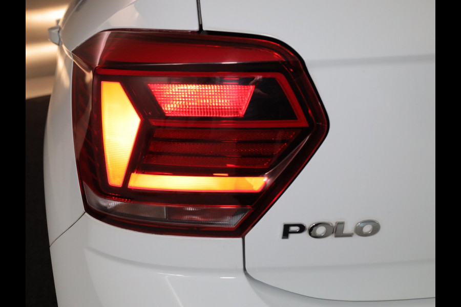 Volkswagen Polo 1.0 TSI Comfortline 95 pk | Navigatie | Parkeersensoren | Adaptieve cruise control | Apple Carplay/Android Auto |