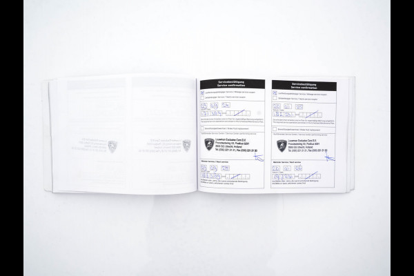 Lamborghini Urus 4.0 V8 Pearl Capsule (INCL-BTW) *CERAMIC-BRAKES | PANO | HEAD-UP | SOFT-CLOSE | LEATHER-ALCANTARA | FULL-LED | NIGHT-VISION | BANG&OLUFSEN | MEMORY-PACK | HEATED-SPORTSEATS | TOP-VIEW | ADAPTIVE-CRUISE | ...