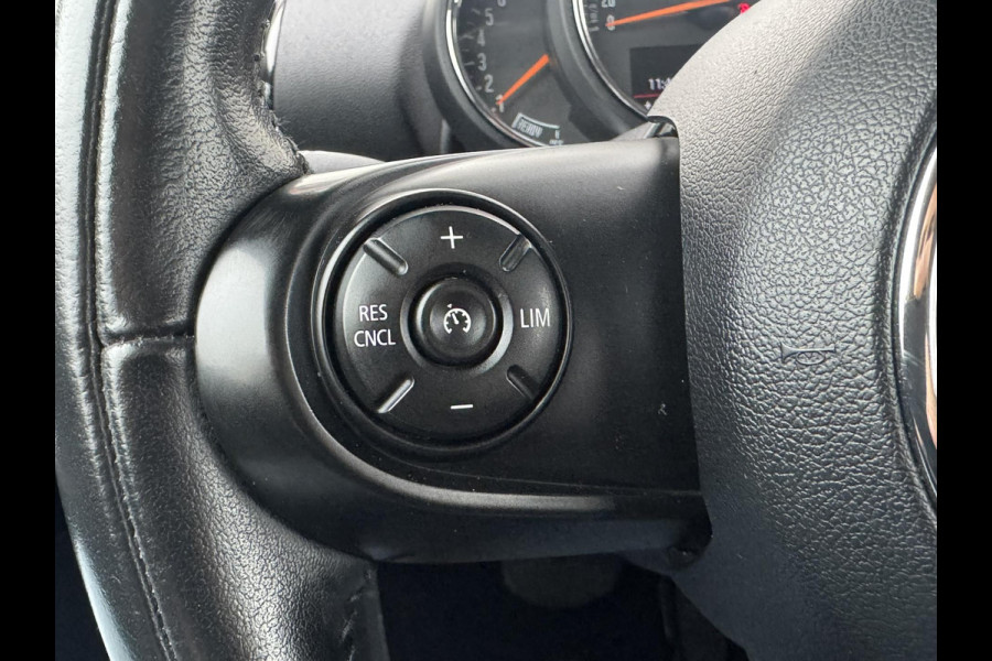 MINI Clubman 1.5 Cooper Salt Lederen sportstoelen Navigatie Cruise Clima Trekhaak