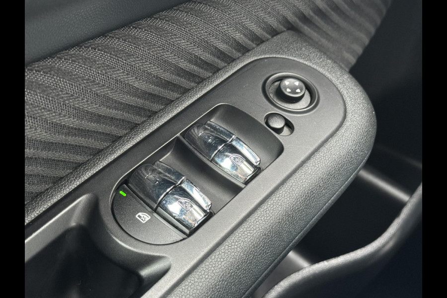 MINI Clubman 1.5 Cooper Salt Lederen sportstoelen Navigatie Cruise Clima Trekhaak