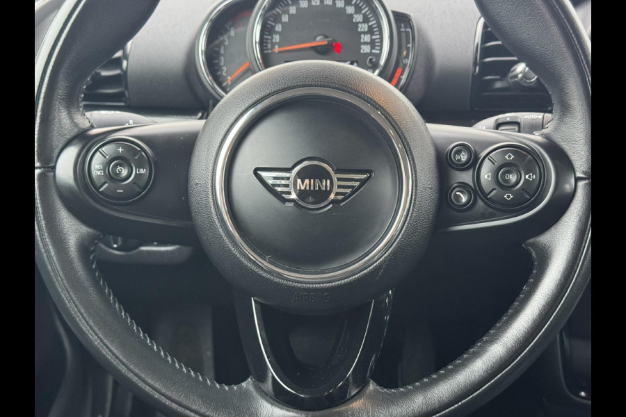 MINI Clubman 1.5 Cooper Salt Lederen sportstoelen Navigatie Cruise Clima Trekhaak