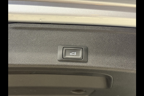 Audi A4 Avant 35 TFSI | Panoramadak | Elektr. trekhaak | Adaptive cruise | Verwarmde sportstoelen | Carplay | Full LED | Dealer onderhouden