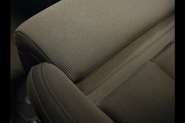 Audi A4 Avant 35 TFSI | Panoramadak | Elektr. trekhaak | Adaptive cruise | Verwarmde sportstoelen | Carplay | Full LED | Dealer onderhouden